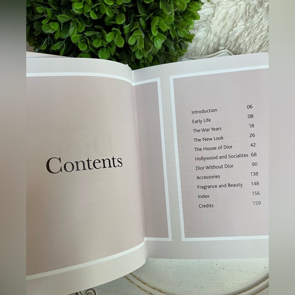 Little book of Dior style icon table top decor - Picture 5 of 5